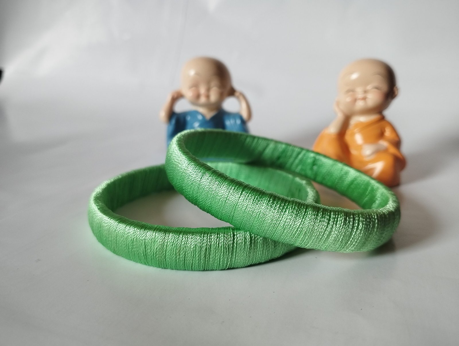 Light green silk 2025 thread bangles